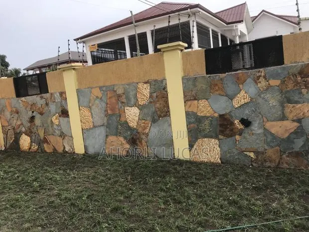 Best Solution to Protect Your Wall · Photo 1