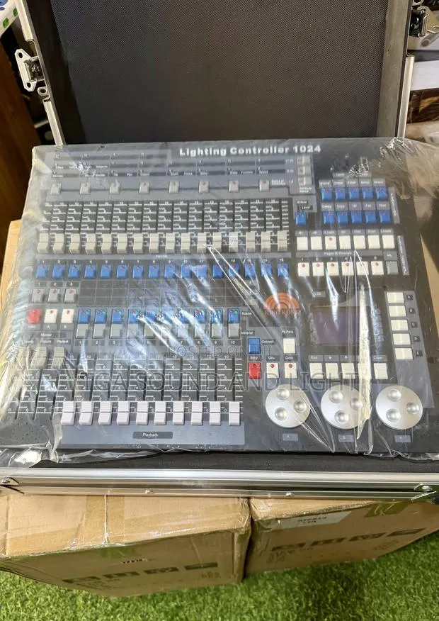 Kingkong DMX 1024 Stage Light Controller With Case · Photo 3