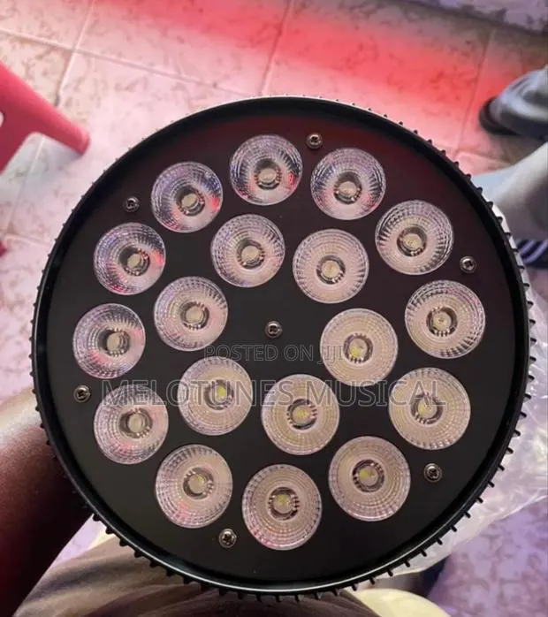 Flat RGBW Auv Led Par Light · Photo 1