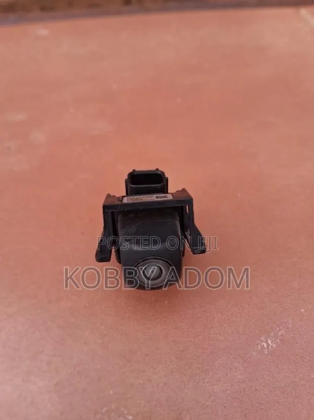 2018 - 2022 Honda Accord Rear View Reverse Camera · Photo 1