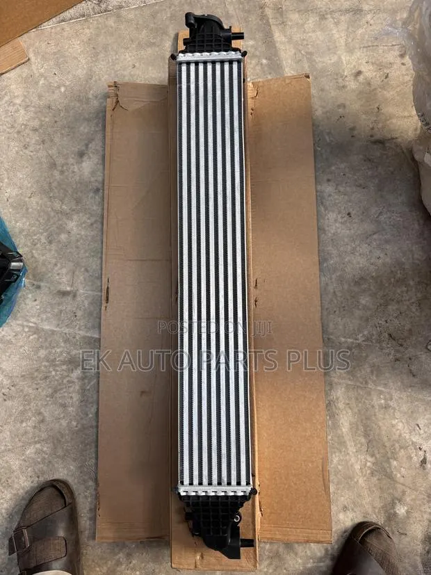 Honda CRV Intercooler 2017 2018 2019 2020 2021 2022 · Photo 1