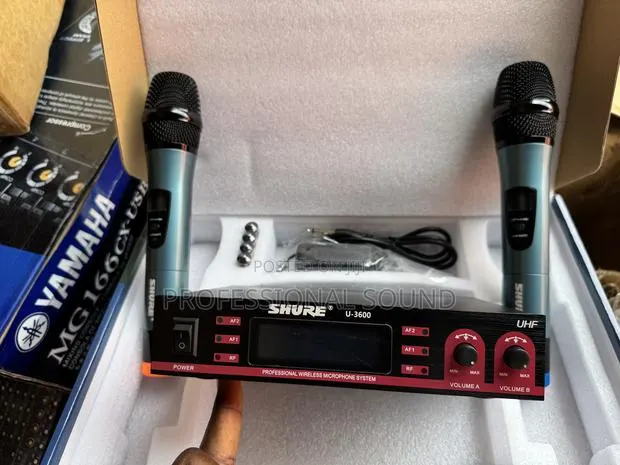 Shure U-3600 Professional Wireless Microphone System. · Photo 1
