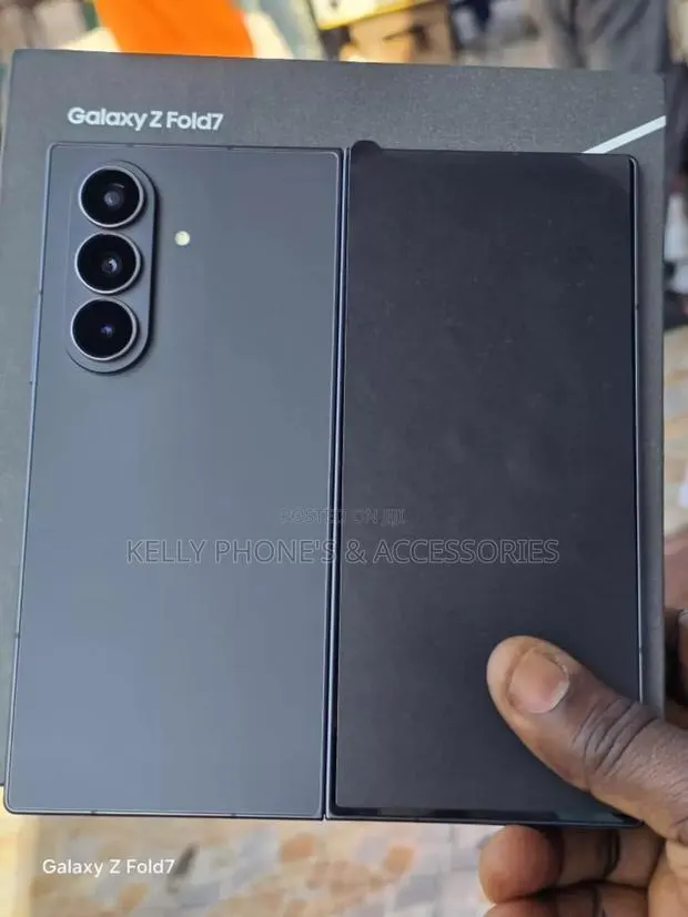 New Samsung Galaxy Z Fold7 512 GB Black · Photo 1