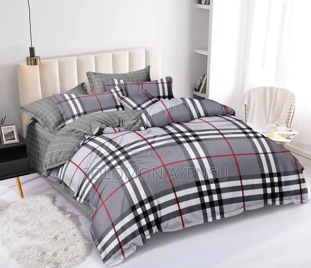 White and Ash Duvet Sets · Photo 1