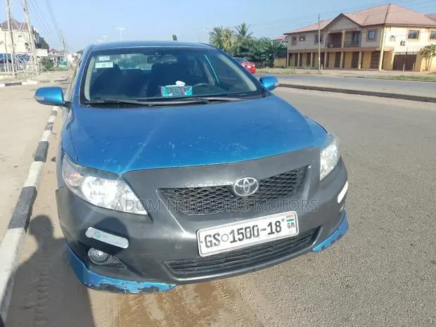 Toyota Corolla 2010 Blue · Photo 1