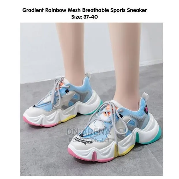 Women Fastion Sneakers · Photo 1