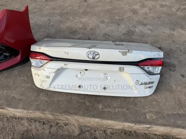 Corolla 2020,2021,2022 Boot/Trunk · Photo 1