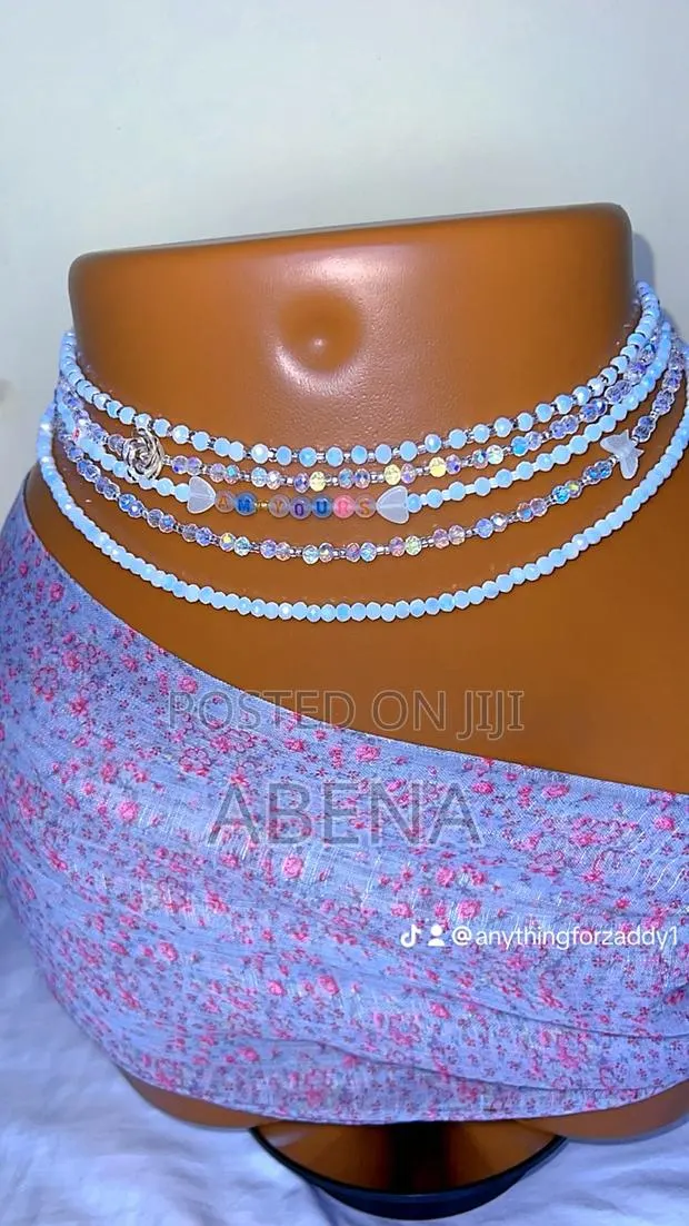 White Waist Beads · Photo 1