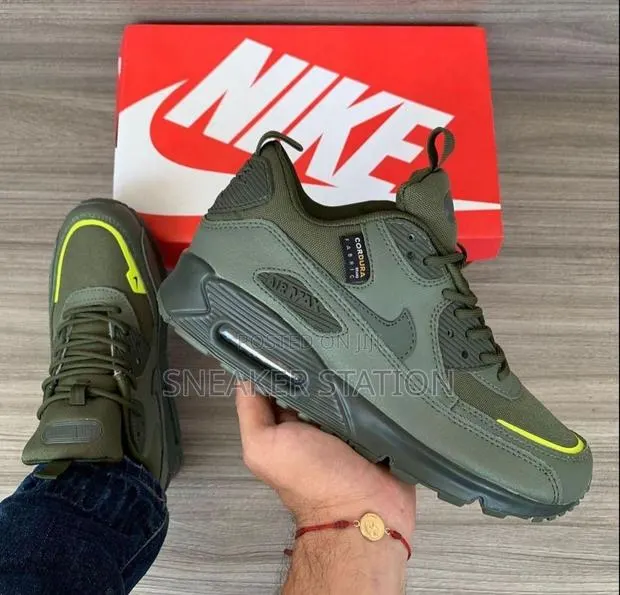 Nike Air Max 90 Army Green · Photo 1