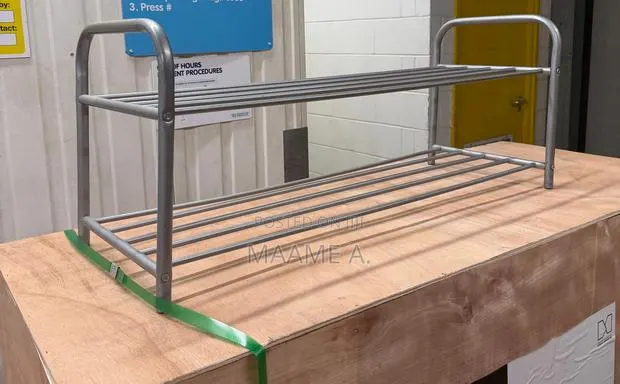 Mettalic Shoe Rack · Photo 1