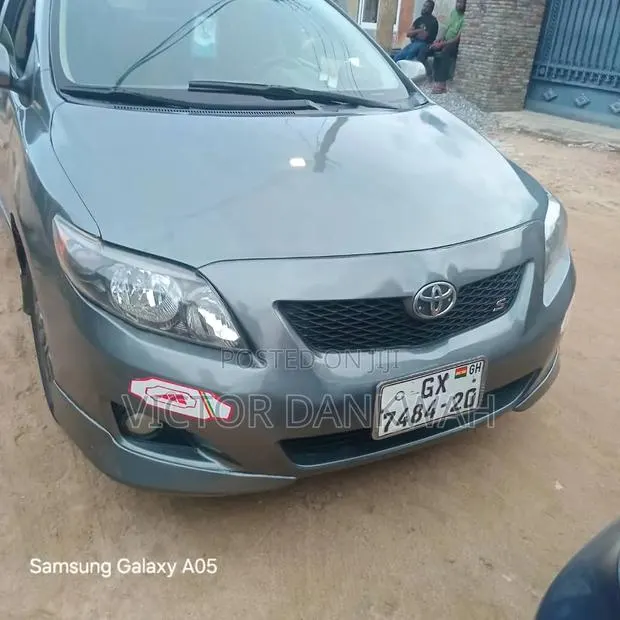 Toyota Corolla S 4dr Sedan (1.8L 4cyl 4A) 2010 Gray · Photo 1