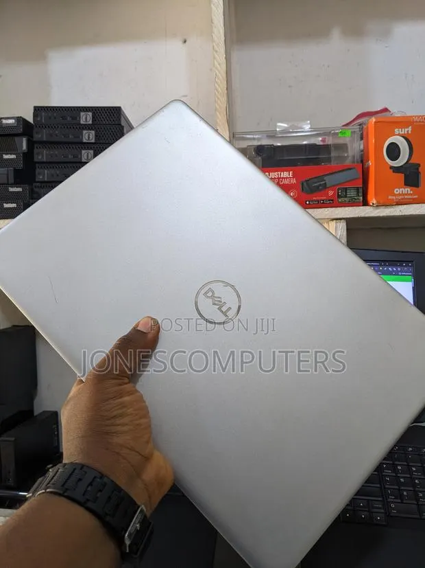 Laptop Dell Inspiron 15 5559 8GB Intel Core i3 SSD 256GB · Photo 1
