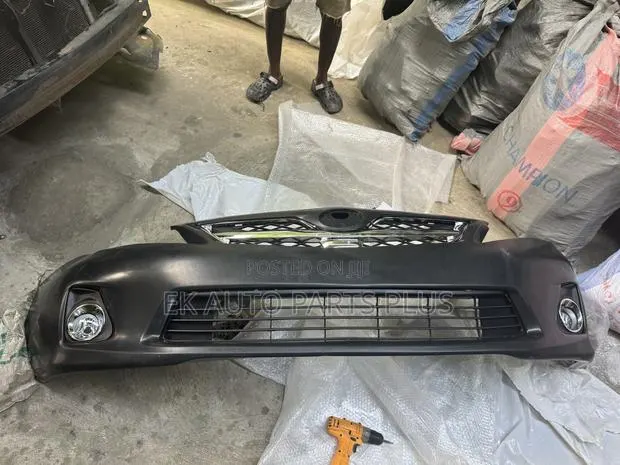 Toyota Corolla Front Bumper Complete 2011 2012 2013 · Photo 1