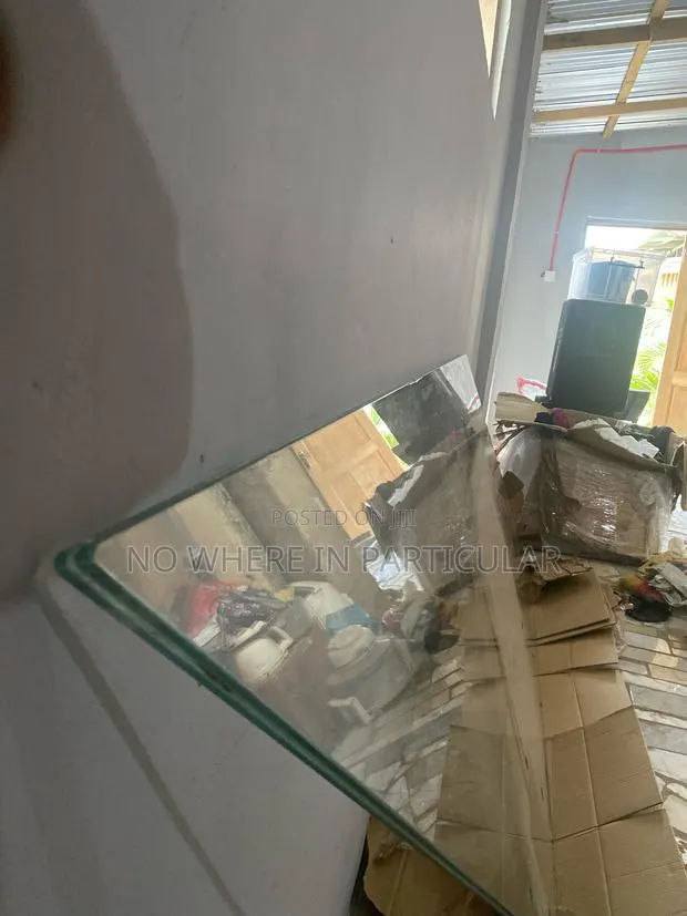 Laminated Safety Glass · Photo 1