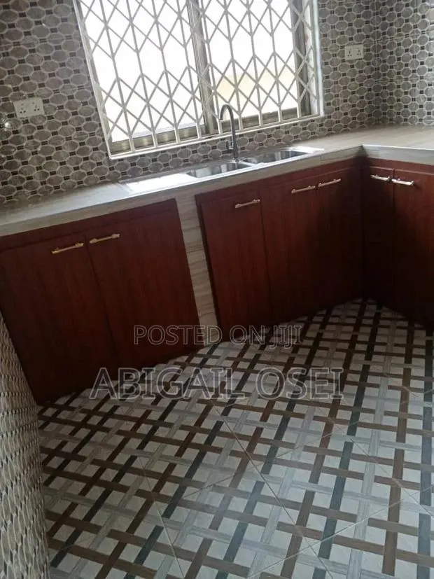 2bdrm Apartment in Amanfro, Malejor for rent · Photo 1