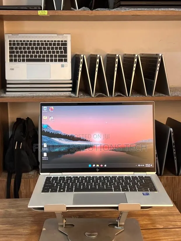 Laptop HP EliteBook x360 1030 G8 16GB Intel Core i7 SSD 512GB · Photo 1