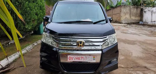 Honda Stepwgn 2011 Black · Photo 1
