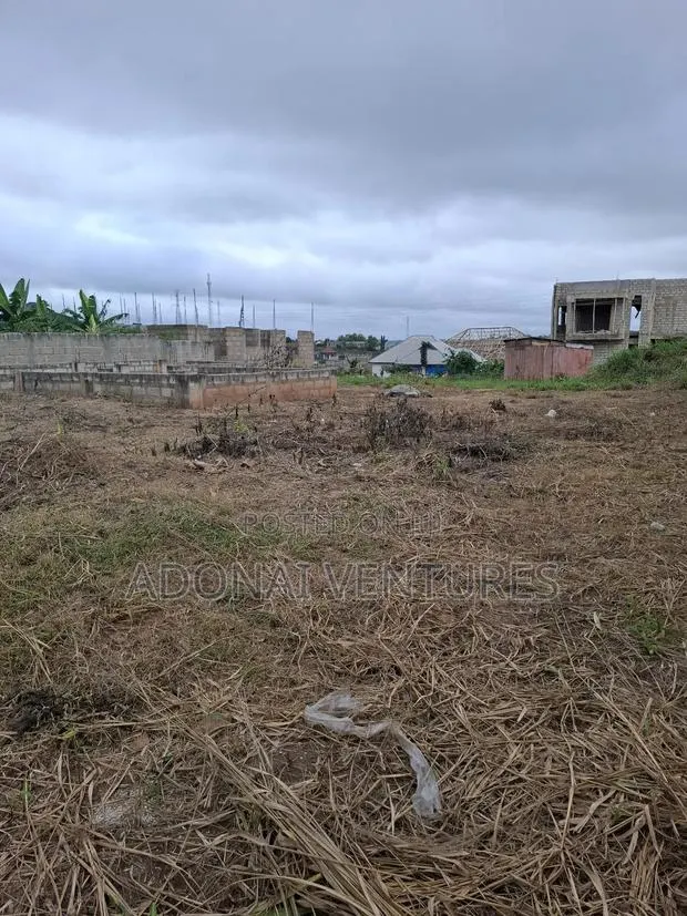 One Full Plot of Land for Sale in Sokoban Afrancho · Photo 1