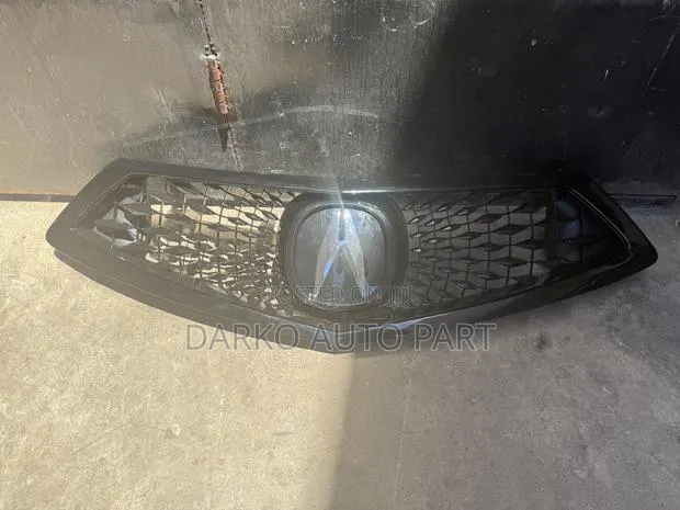 Acura RDX 2018-2020 Front Grill Available · Photo 1