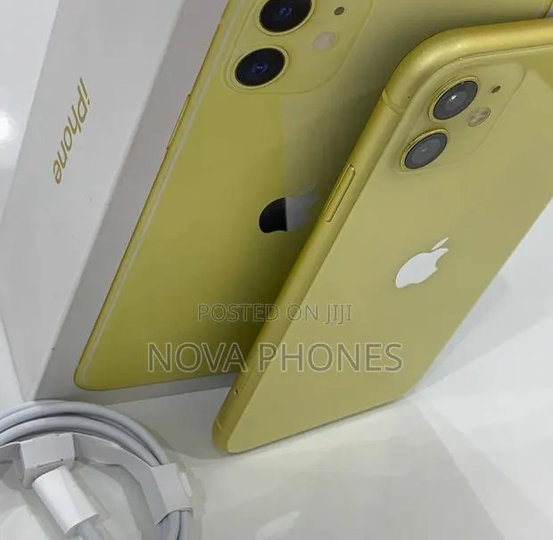 New Apple iPhone 11 256 GB Yellow · Photo 1