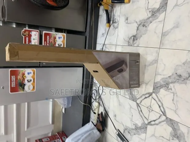 Samsung Top Notch S80cb 3.1.2ch Bluetooth Wireless Soundbar · Photo 1