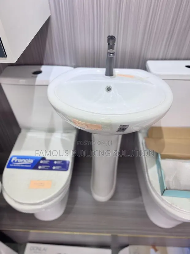 Wash Hand Basin · Photo 1