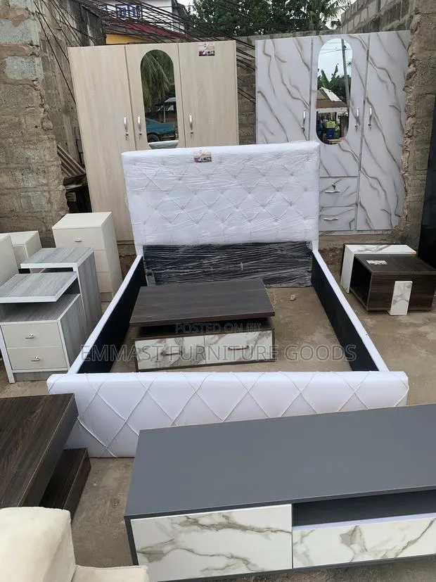 Affordable Leather Double Bed Available in Different Colors · Photo 1