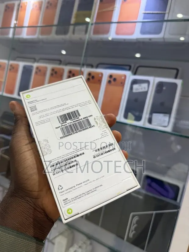 New Apple iPhone 17 Pro 256 GB Orange · Photo 1