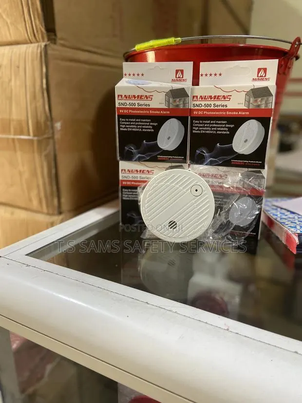 Photoelectric Battery Smoke Detector · Photo 1