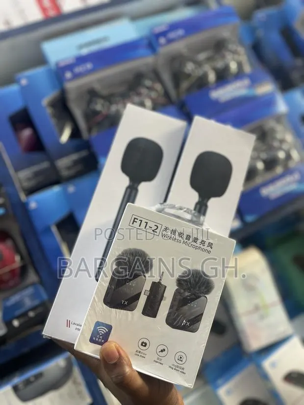 F11-2 All in One Lavalier Microphone With 2 Microphones Holders · Photo 1