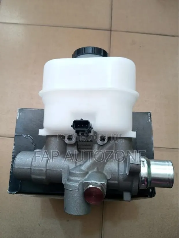 Genuine Dorman Ford F150, Expedition, Lincoln Master Cylinder From USA · Photo 1
