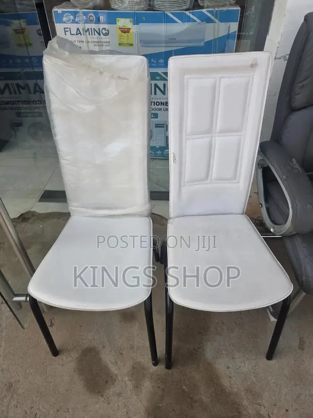 Slightly Used Dining Chairs · Photo 1