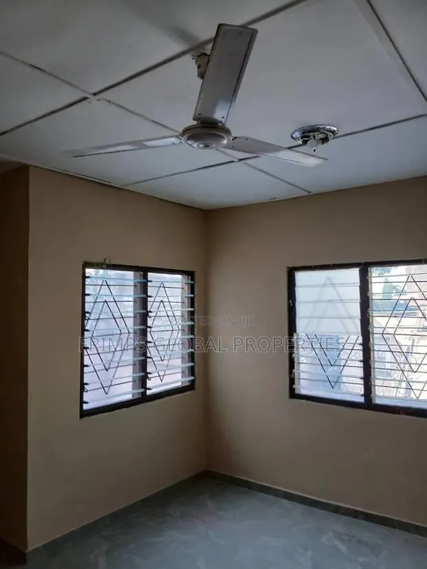 Mini Flat in West Hills Mall Area for rent · Photo 1