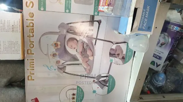 Baby Swing · Photo 1