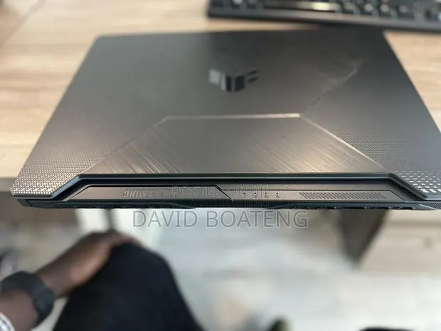 Laptop Asus TUF Gaming A15 16GB AMD Ryzen 5 SSD 1T · Photo 1