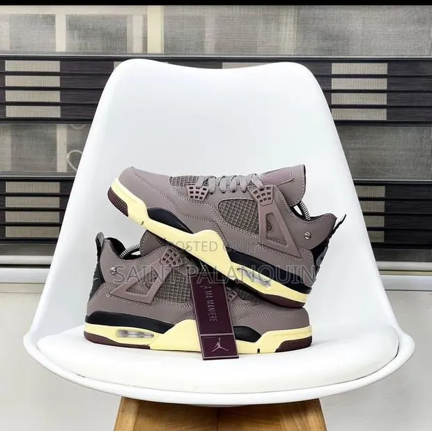 Nike Jordan 4 · Photo 1