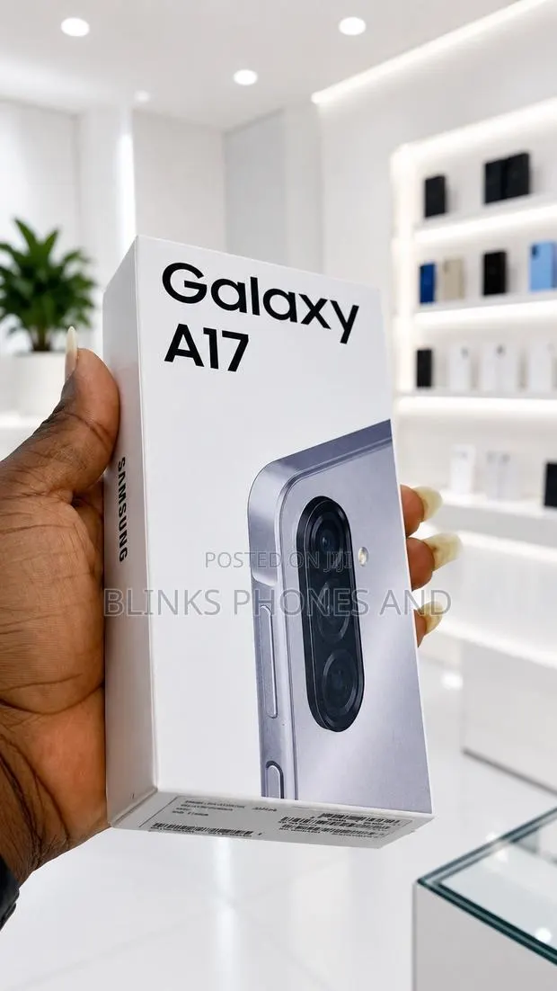 New Samsung Galaxy A17 128 GB Gold · Photo 1