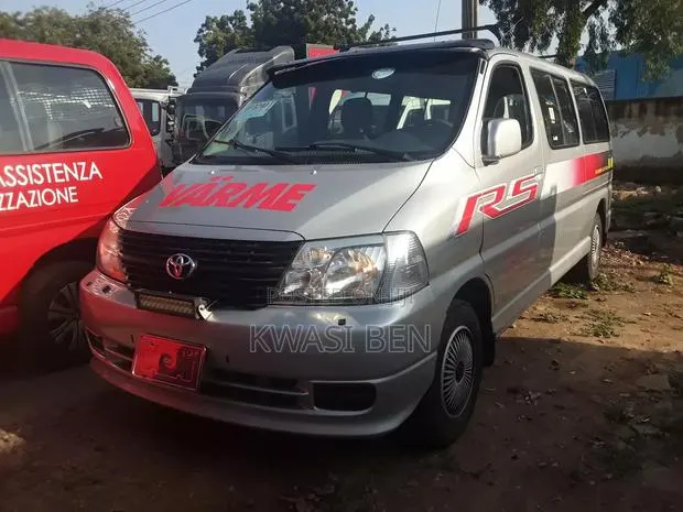 Toyota HiAce 2007 Grey · Photo 1