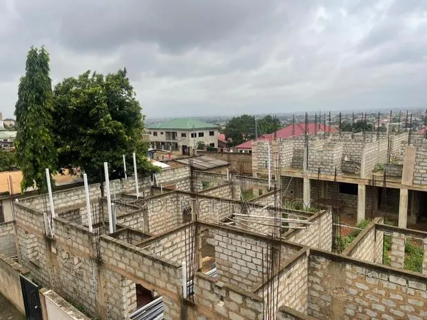 6bdrm House in Resideright, Fan Milk for sale