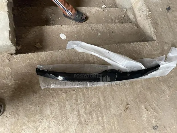 Honda Fit 14 to 18 and 19 Boot Chrome or Moulding · Photo 1