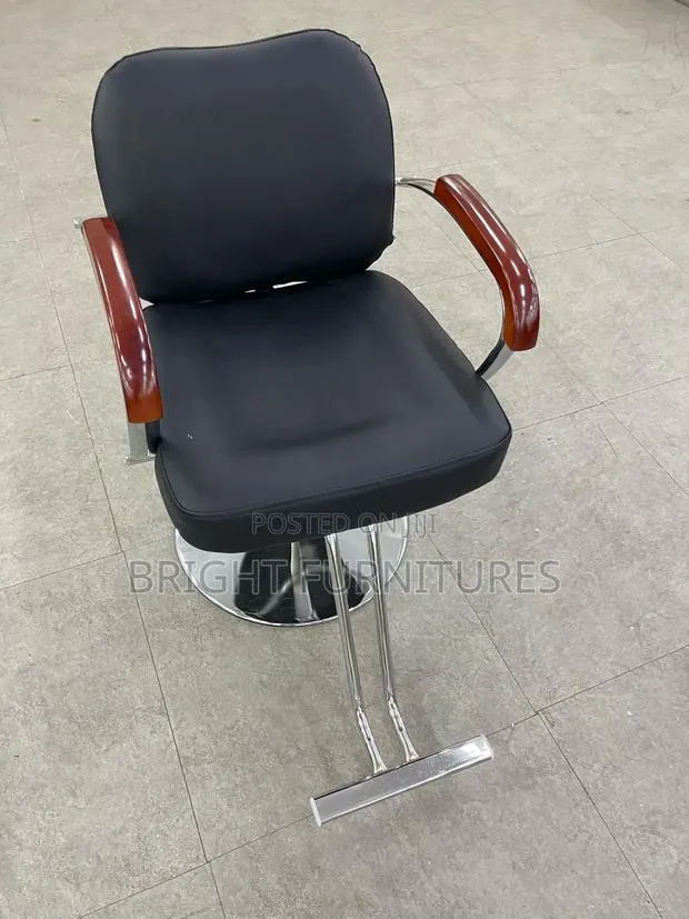 Barbering Chair( Salon Chair) · Photo 3