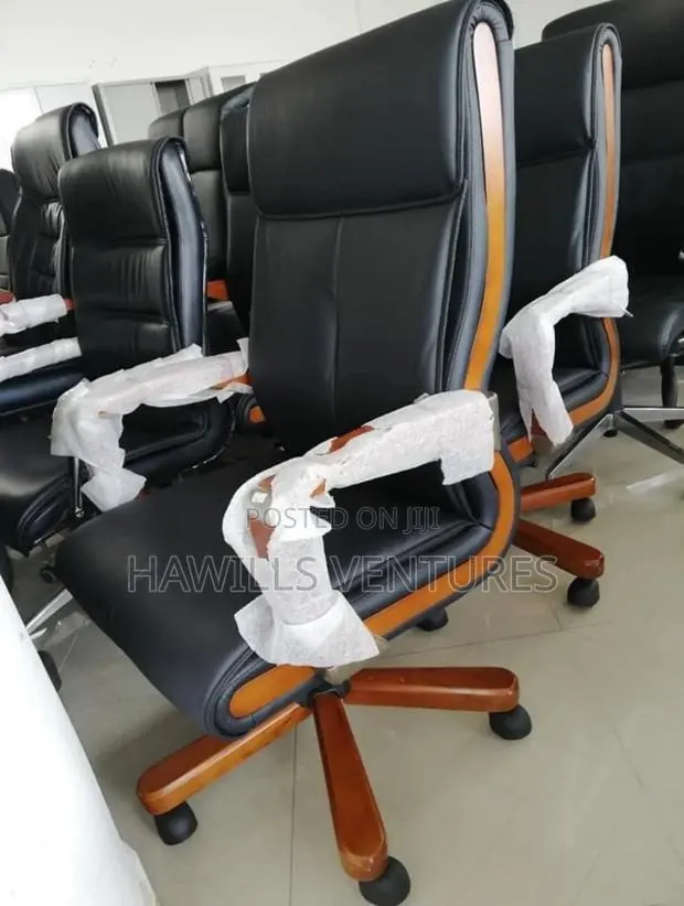Executive Office Chair · Photo 1