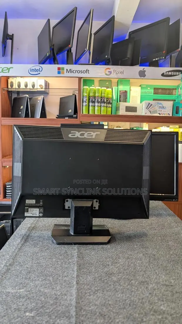 22 Inches Acer Monitors Available (2pcs) · Photo 3