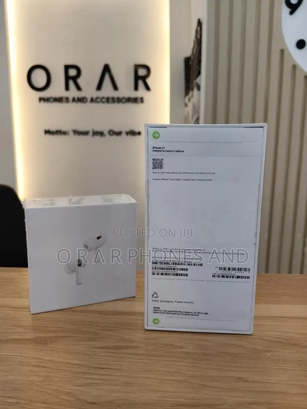 New Apple iPhone 17 256 GB Green · Photo 1