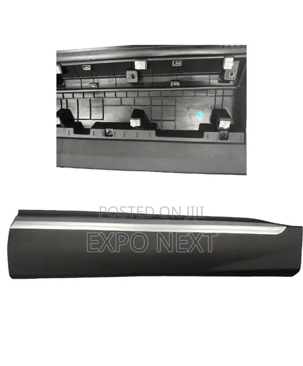 Santa Fe Front Right Door Trim Panel 2019-2021 Moulding · Photo 1