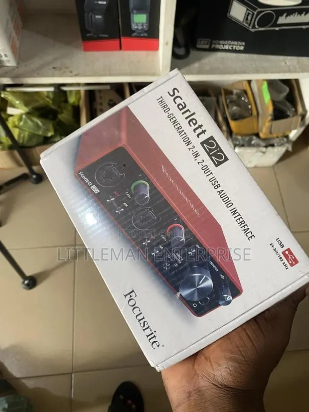 Focusrite 2i2 Scarlett 3rd Gen · Photo 1