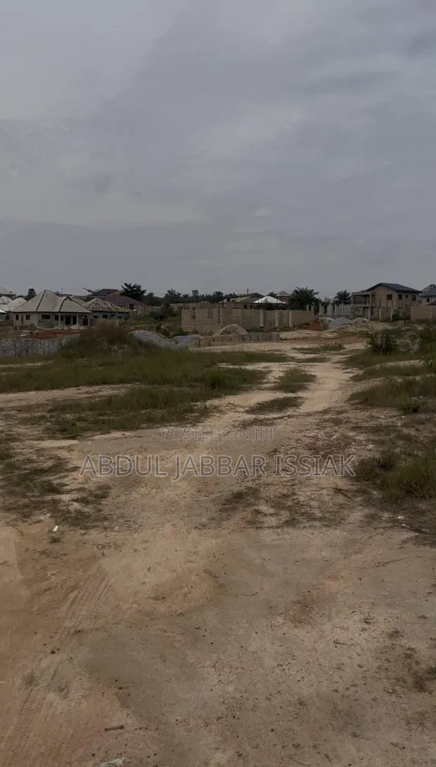 Full Plot Close to the Main Road at Adagya · Photo 1