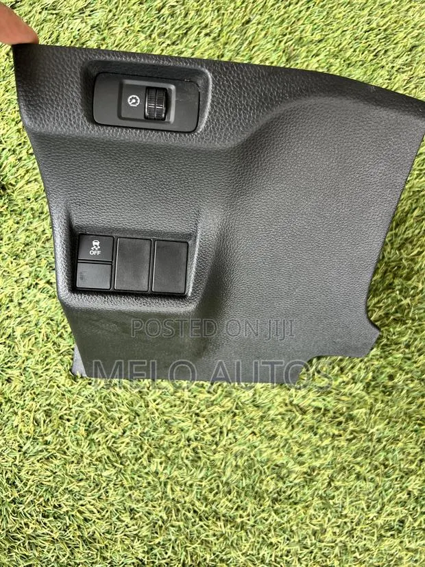 Honda Civic Driver-Side Lower Dashboard Trim Panel 2022-2026 · Photo 1
