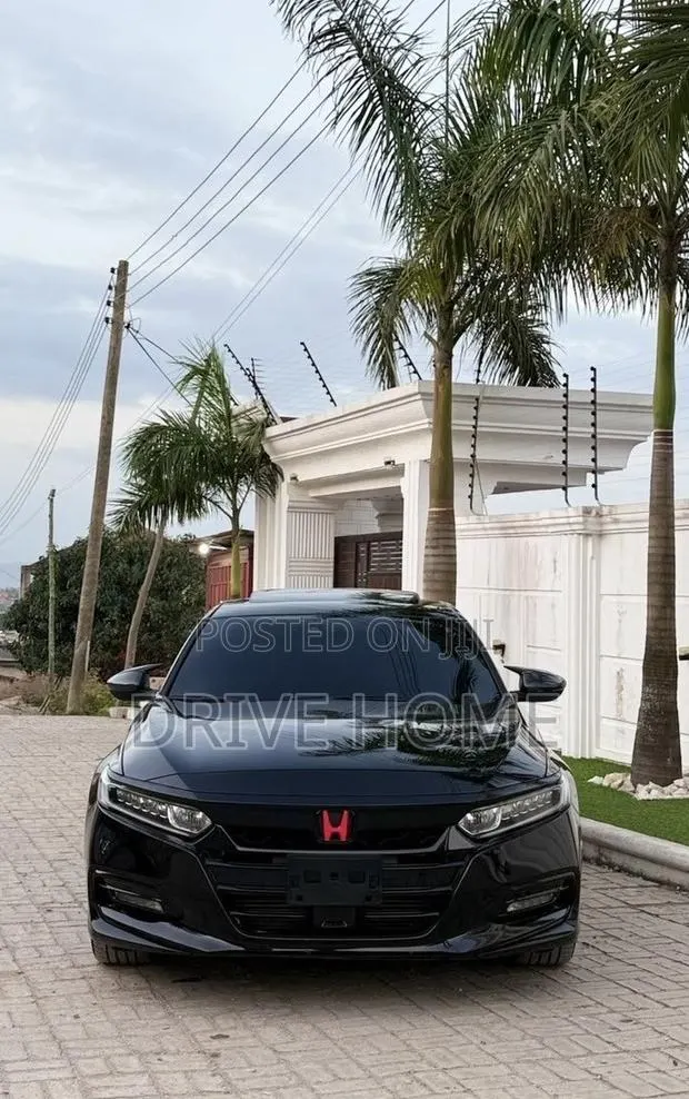 Honda Accord EX-L (1.5L 4cyl Turbo CVT) 2019 Black · Photo 3