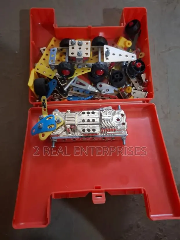 Meccano Turbo Construction Set Model 2350B · Photo 2